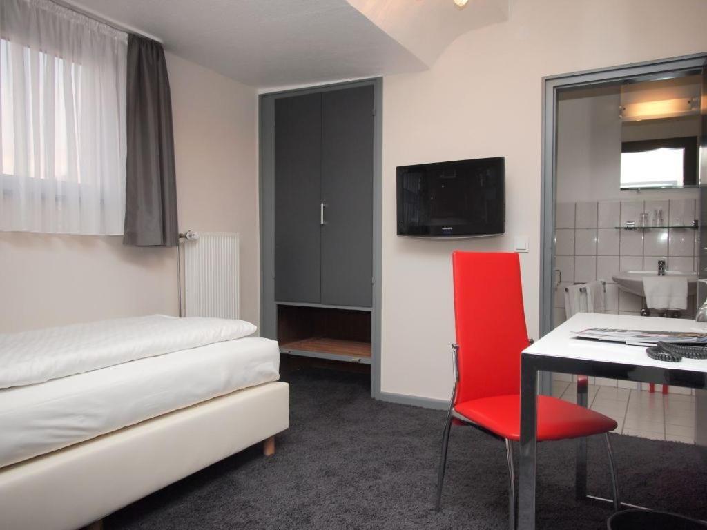 Berghotel Johanneshoehe Siegen Room photo
